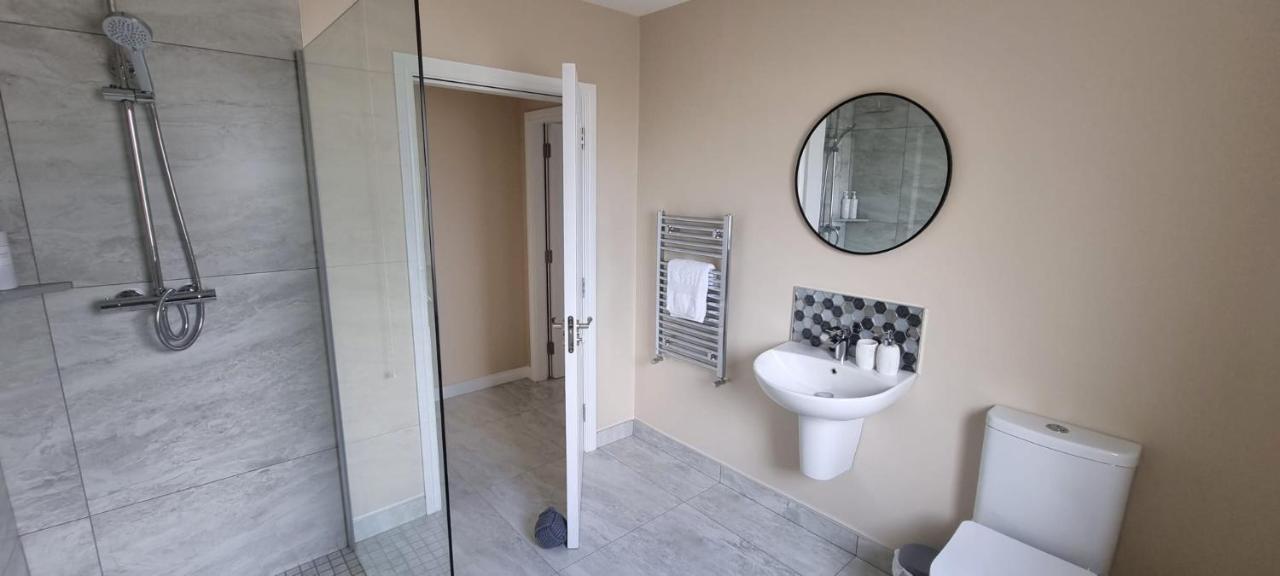 The Quays Apartment Annalong Ngoại thất bức ảnh